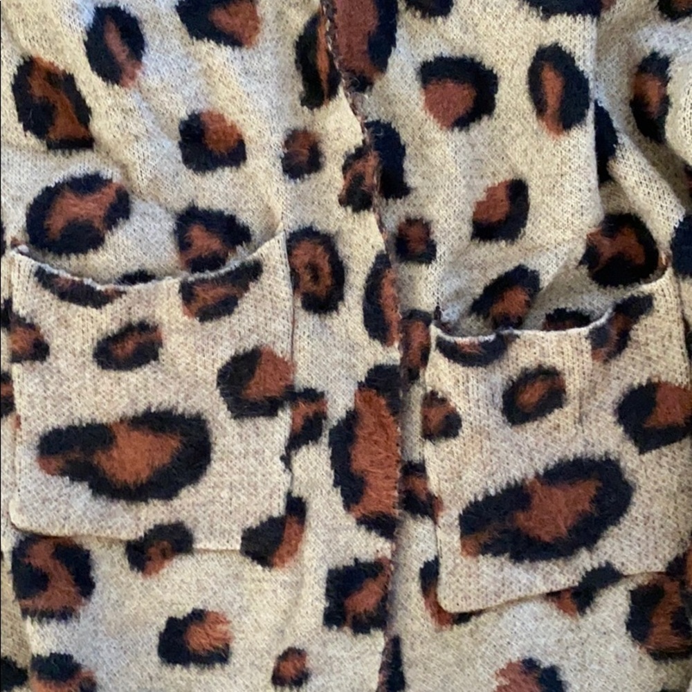 Leopard Cardigan - Picture 3 of 4
